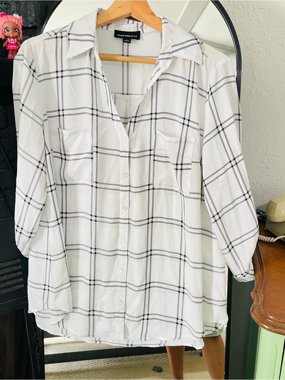 Fortune + Ivy White Plaid Button-Down Shirt